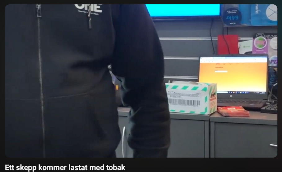 Ett skepp kommer lastat med tobak