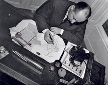 Ladda upp bild till gallerivisning, Little Book of Dior