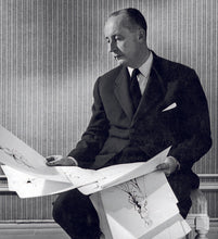 Ladda upp bild till gallerivisning, Little Book of Dior