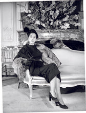 Ladda upp bild till gallerivisning, Little Book of Dior